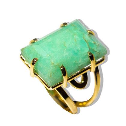 Imagem de Anel Crisoprásio Retangular Facetado na Garra Dourado