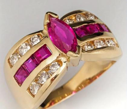 Imagem de Anel de zirconia rosa pink sofisticado