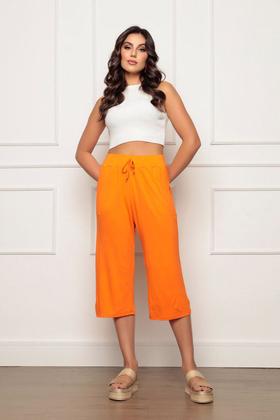 Imagem de Calça Feminina Pantacourt com Bolsos Laranja