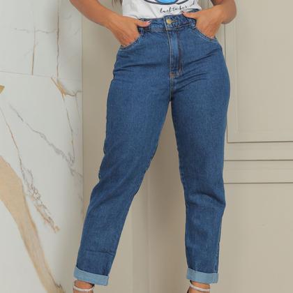 Imagem de Calça jeans feminina mom barra virada