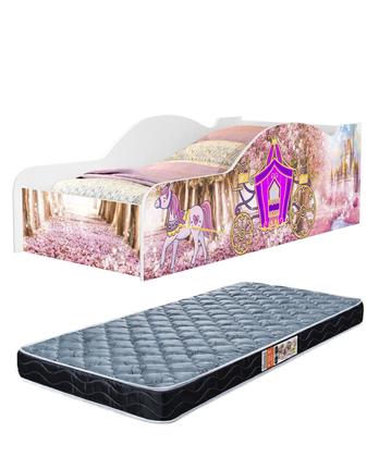 Imagem de cama de solteiro para quarto de criança carro adesivada com proteção lateral baixa de chão com colchão 188x88cm incluso