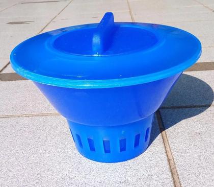 Imagem de Clorador Flutuante para Piscina Sempre Mais Azul Transparente