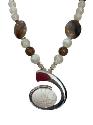 Imagem de Colar Feminino Com Cordão E Resina Kit Com Brinco Tendência