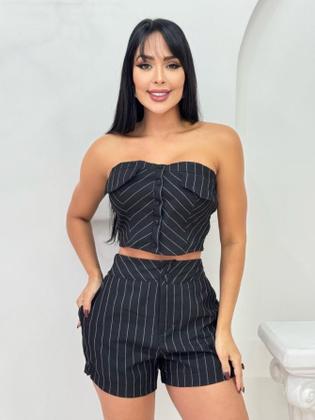 Imagem de Conjunto feminino cropped c/ bojo e shorts alfaiataria listrado s9589