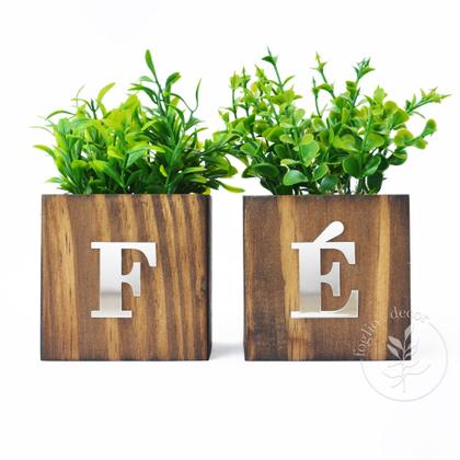 Imagem de Dupla de Vasinhos Decorativos Com Plantas Artificiais Palavra FÉ