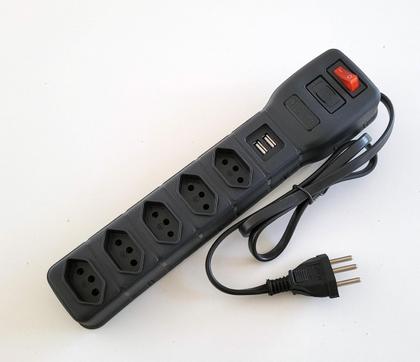Imagem de Filtro de Linha 5 Tomadas NBR e 2 USB Fusível com cabo universal