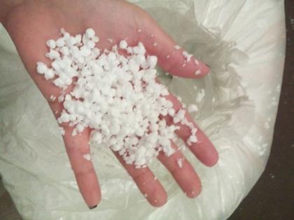 Imagem de Flocos Isopor 50 Litros Para Enchimento - Puffs E Almofadas Embalado