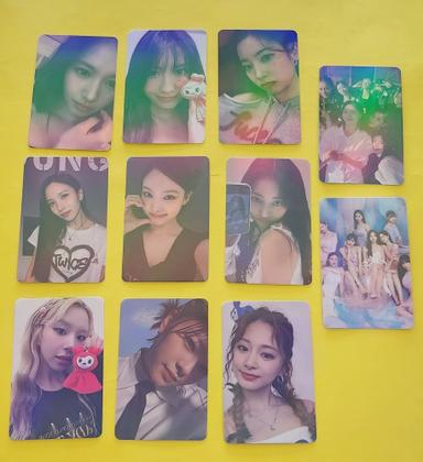 Imagem de Kit 11 Photocards Twice Idol Kpop Set me Free Betweeen Colecionáveis Dupla Face Foto (8x5cm)