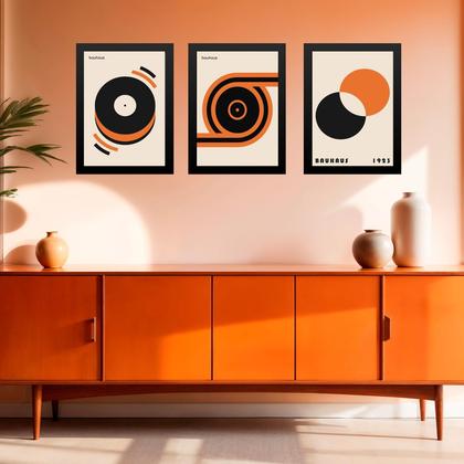 Imagem de Kit 3 Quadros Bauhaus Laranja e Preto - Círculos 45x34cm - com vidro