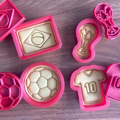 Imagem de Kit 4 Cortadores Futebol Bola Taça Camisa 10 Brasil