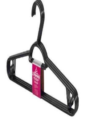 Imagem de kit com 5 Cabides de Plástico na cor preta Pendura Mais 3 Peças PR9105 Sanremo