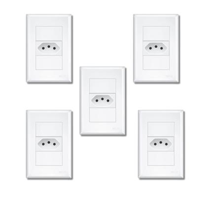 Imagem de Kit Com 5 Tomadas Padrão 2P+T 10A Com Placa Evidence - FAME