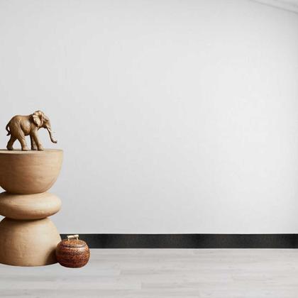 Imagem de Kit Rodapé de Poliestireno Liso 5 Barras de 10cm x 240cm Rende 12 Metros Polipro