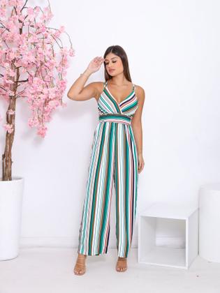 Imagem de Macacão Feminino Listrado de Alcinha, Cintura com Elástico, Detalhe nas Costas