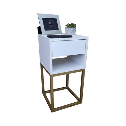 Imagem de Mesa de Cabeceira Estilo Industrial 30cm Branco Gaveta e Nicho Pés Ferro Dourado Quarto Lateral Cama