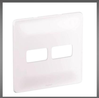 Imagem de Placa 1+1 postos 4x4 - zeffia pial legrand