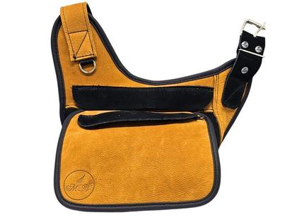 Imagem de Pochete Tiracolo em Couro Castor Claro com Preto