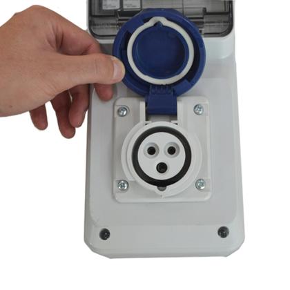 Imagem de Quadro de Proteção Premium com Tomada para Carro Elétrico - 7,2 KW  3P Industrial