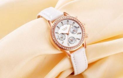 Imagem de Relógio Feminino De Pulso Analógico Quartzo Em Pulseira De Couro