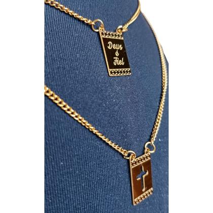 Imagem de Símbolo De Proteção: Escapulário Em Aço Cirúrgico 316l - Dourado