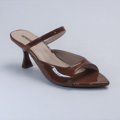 Imagem de Tamanco Mule Feminino Bico Fino Folha Verniz Salto Taça Tira