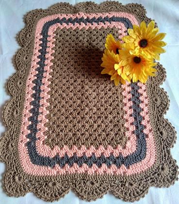 Imagem de Tapete Retangular em crochê 01 unidade