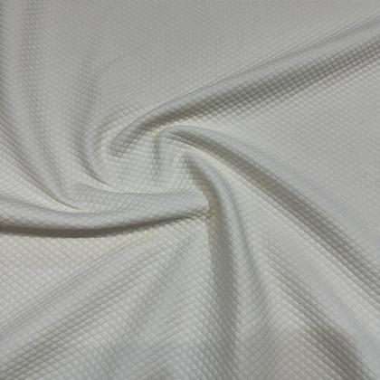 Imagem de Tecido Couro Matelassê 100% Poliéster - 1,55m Para Artesanatos e Acessórios