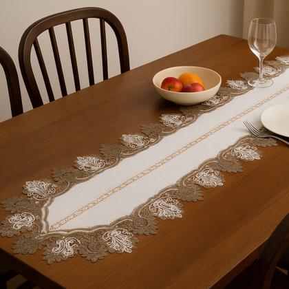 Imagem de Trilho de Mesa Grande 1,50m Bordado Com Renda de Guirpir