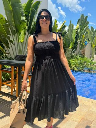 Imagem de Vestido Plus Size Midi Evasê Com Alças De Amarração E Detalhe Lastex